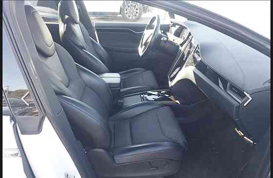 Две теслы с и х продажа обмен пишите 77751188 Тирасполь