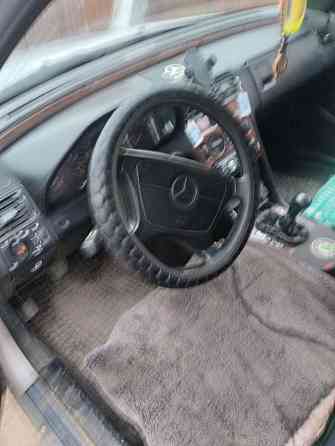 Мерседес газ метан пишите на моб 77751188 Tiraspol