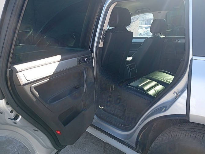 Туарег полный привод на автомате пишите 77751188 Тирасполь - изображение 5