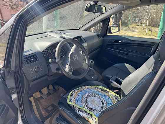 Надежный минивен 7 мест Тирасполь пишите 77751188 Тирасполь