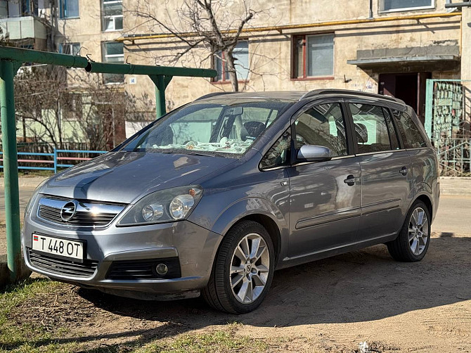 Надежный минивен 7 мест Тирасполь пишите 77751188 Тирасполь - изображение 1