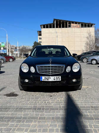 Мерседес 211 на автомате обслужен пишите 77751188 Тирасполь - изображение 1