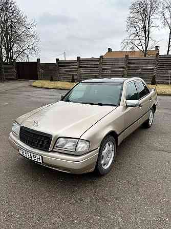 Мерседес в хорошем состоянии пишите 77751188 Тирасполь