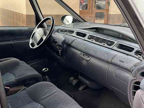 Надежный минивен 7 мест пишите по номеру Тирасполь