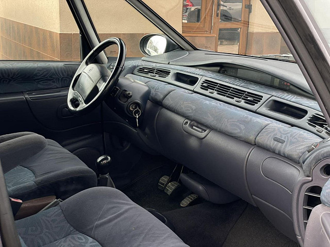 Надежный минивен 7 мест пишите по номеру Тирасполь - изображение 2