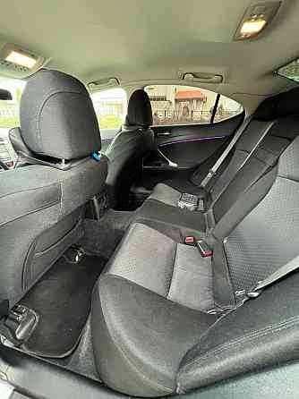 Лексус на автомате обслужен пишите по номеру 77751188 Тирасполь