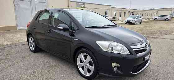 Аурис гибрид растаможена пишите по номеру 77751188 Tiraspol