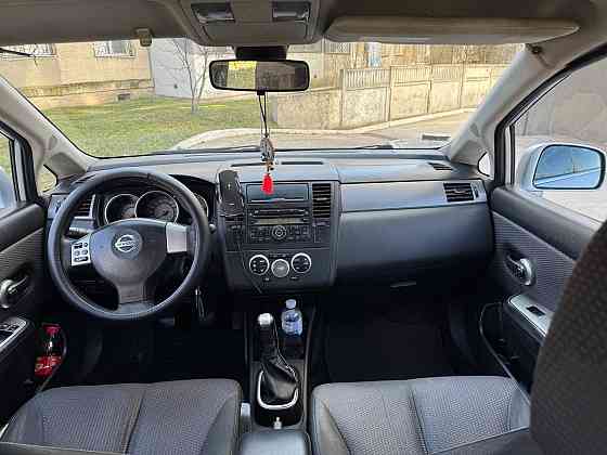 Нисан в отличном состоянии можно на обмен 77751188 Тирасполь