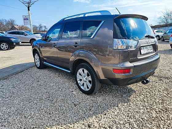 Митсубиси аутлендер диз автомат пишите по номеру тел 77751188 Тирасполь