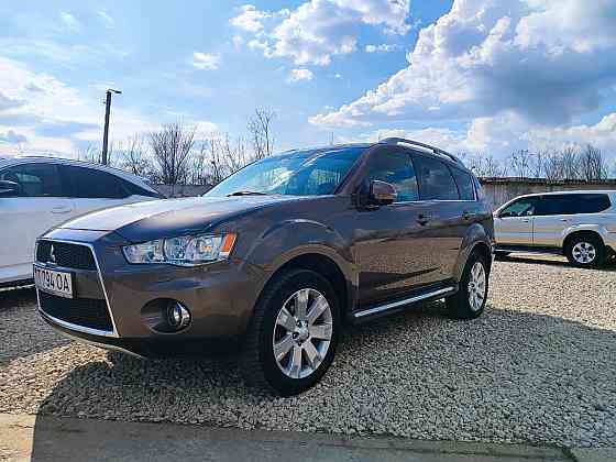 Митсубиси аутлендер диз автомат пишите по номеру тел 77751188 Тирасполь