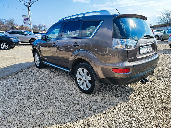 Митсубиси аутлендер диз автомат пишите по номеру тел 77751188 Тирасполь - изображение 2