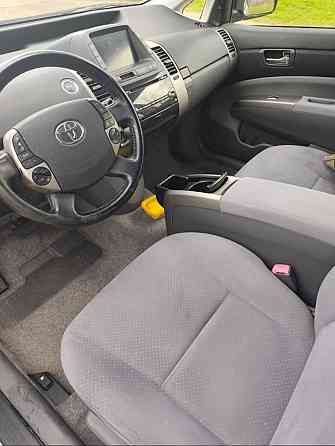 Тайота приус только приехала 77751188 Тирасполь