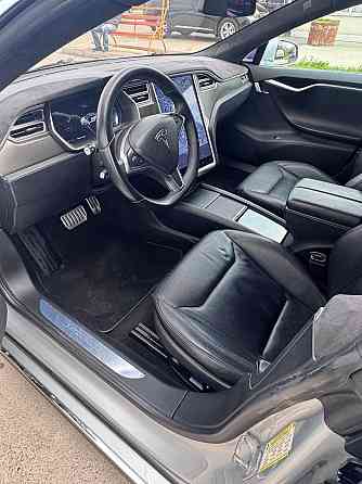 Шикарная тесла Тирасполь пишите на обмен 77751188 Tiraspol