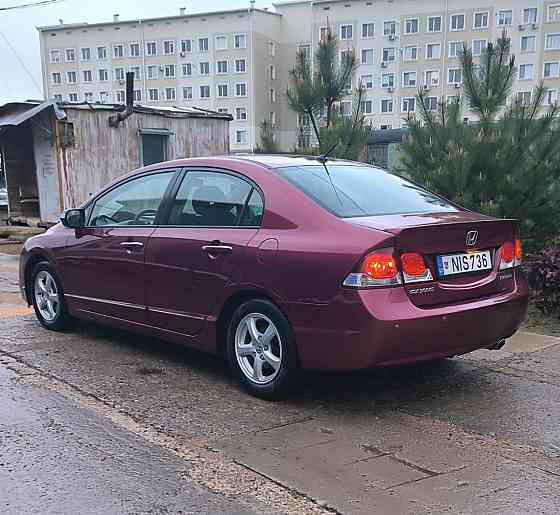 Хонда сивик гибрид автомат пишите ватсап 77751188 Тирасполь