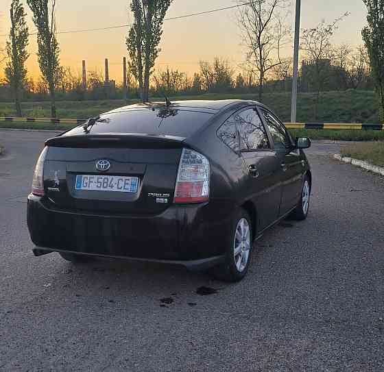 Тайота приус пишите на ватсап 77751188 Tiraspol
