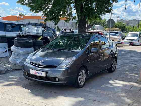 Тайота приус Бендеры пишите по номеру 77751188 Тирасполь