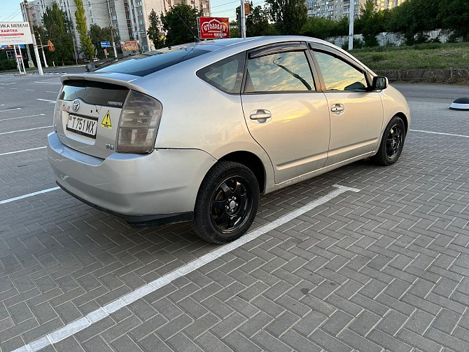 Тайота приус гибрид газ метан пишите 77751188 Tiraspol - fotografie 6