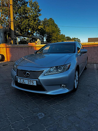 Лексус ес пишите на ватсап 77751188 Tiraspol - fotografie 1